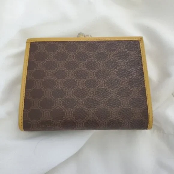 Vintage Celine Triomphe Compact Waller Cardholders - Picture 3 of 13